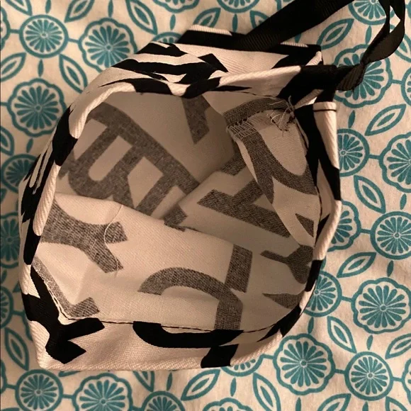 Marc Jacob-  small drawstring bag - unused - Picture 3 of 3